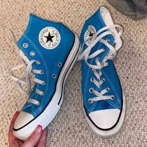 Real Converse Womens size 7
